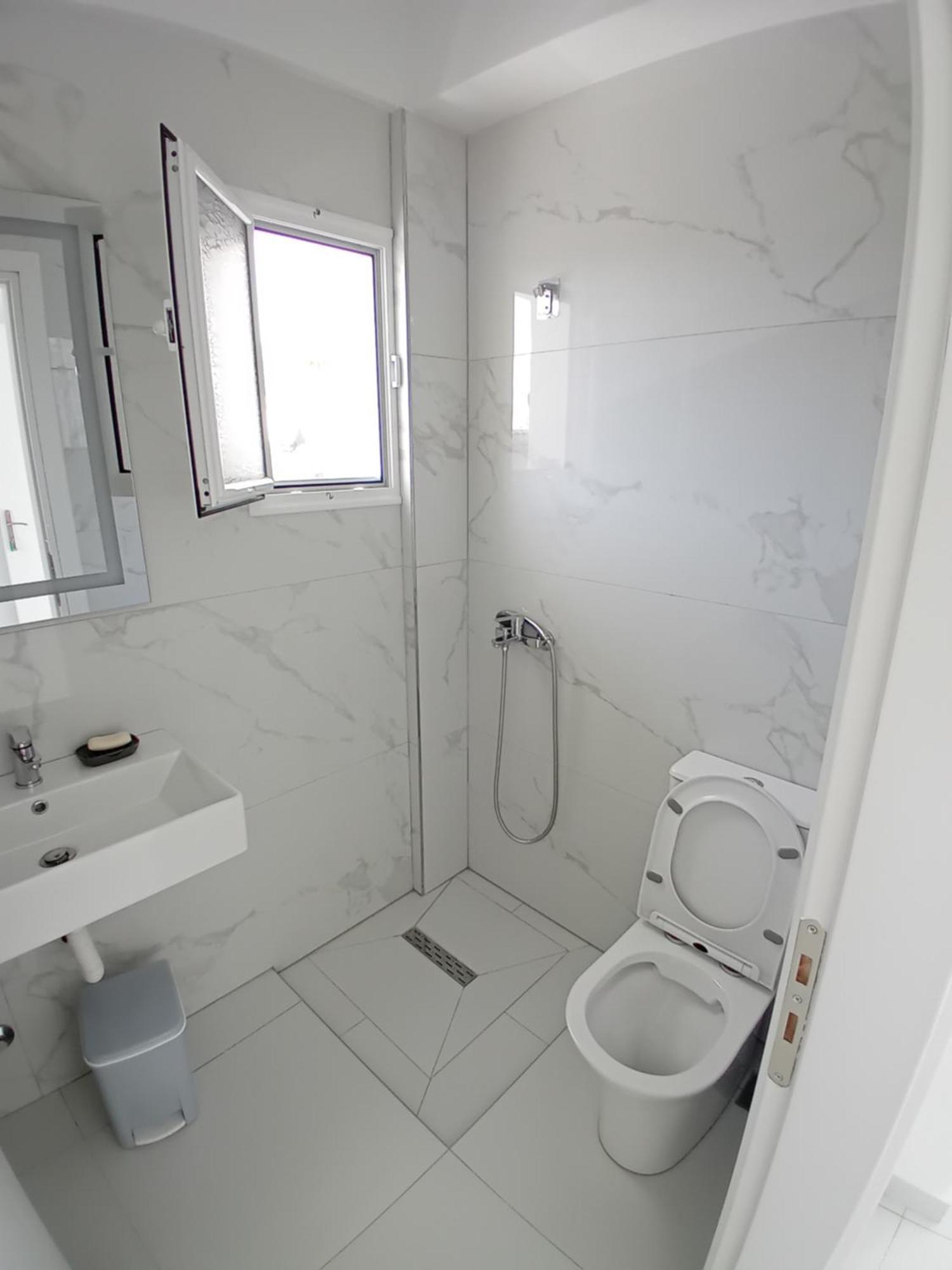 Ida Apartments Sarandë エクステリア 写真